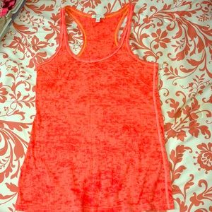 🧘‍♀️XL tank top delias🧘‍♀️